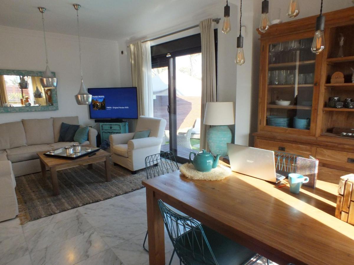 Paradise Beach House: Piscina Privada, Playa 100M Коралео Екстериор снимка