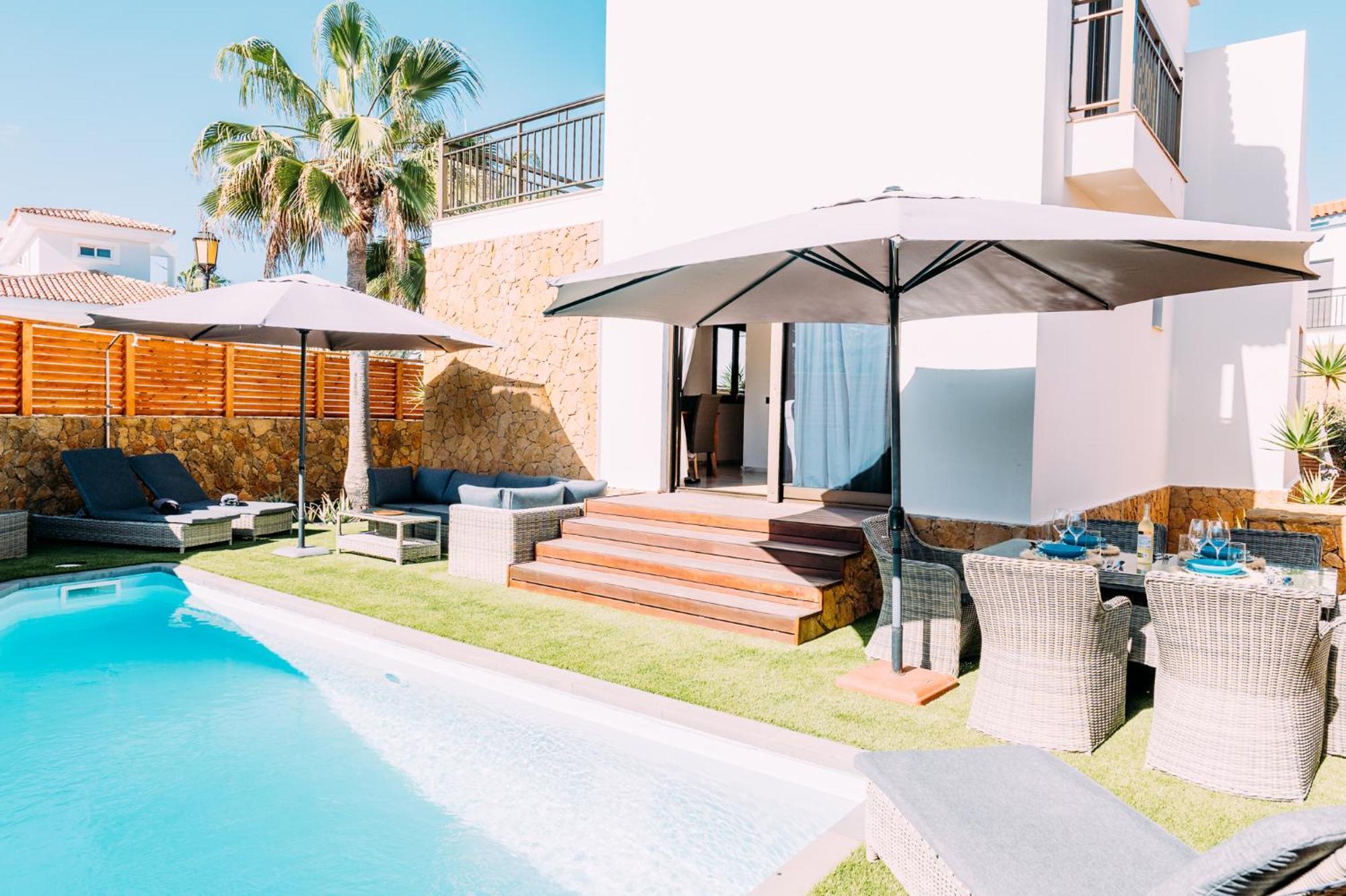 Paradise Beach House: Piscina Privada, Playa 100M Коралео Екстериор снимка