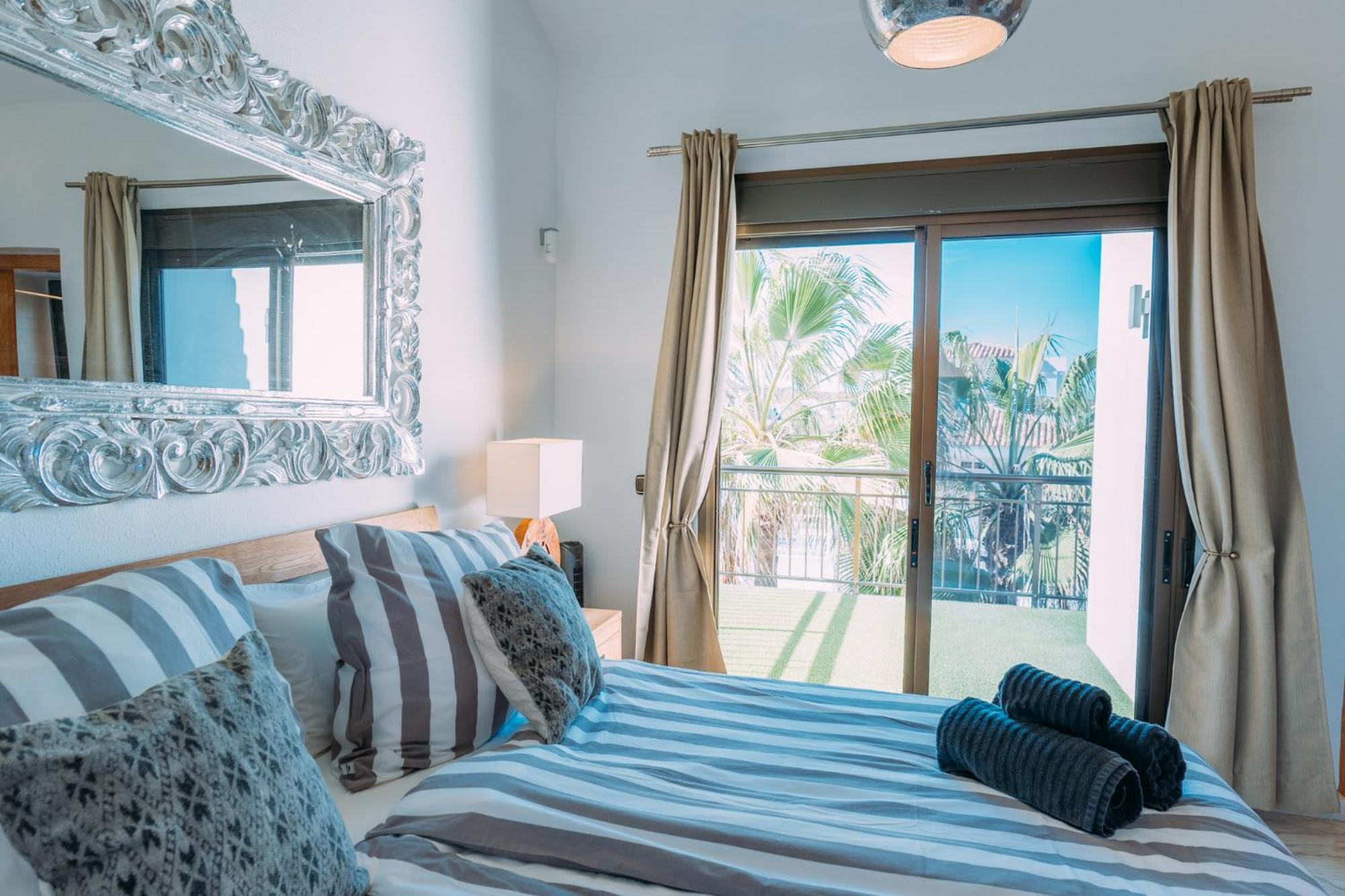 Paradise Beach House: Piscina Privada, Playa 100M Коралео Екстериор снимка