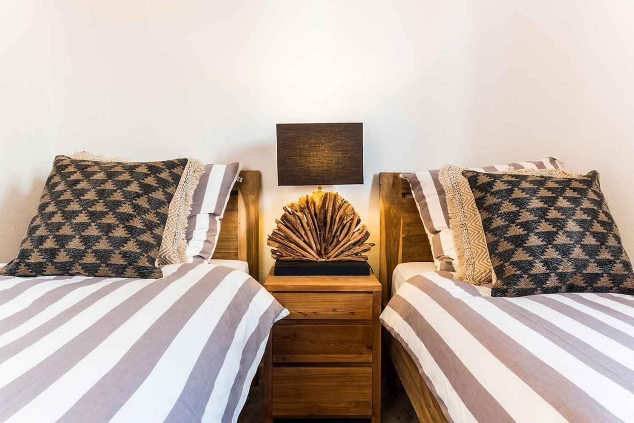 Paradise Beach House: Piscina Privada, Playa 100M Коралео Екстериор снимка